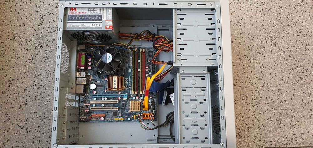 Tani i dobry komputer C2D D925/2GB/Integra/80GB