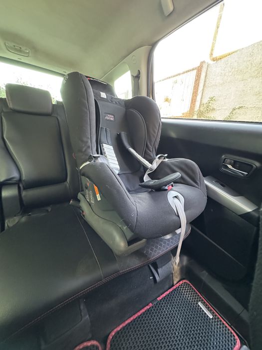 чорне дитяче автокрісло Britax Römer Duo Plus