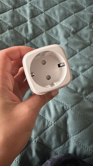 Розумна розетка / Smart plug