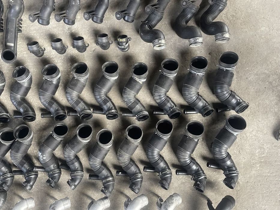 Патрубок турбіни, інтеркулера Passat B6, B7, Golf 5, 6, Octavia A5