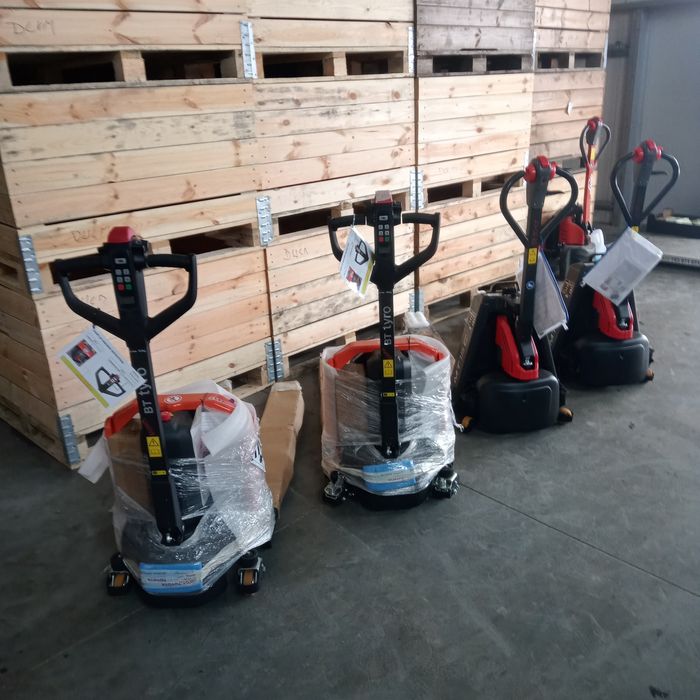 Paleciak elektryczny Linde, Toyota