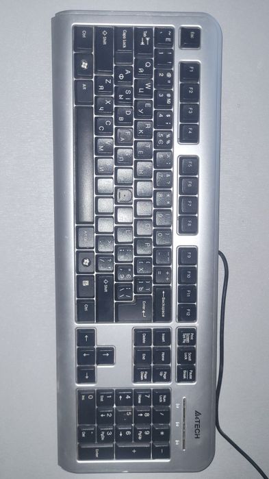 Продам клавиатуру