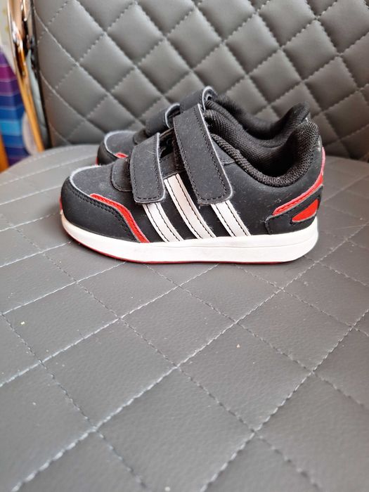 Adidasy chłopiecę