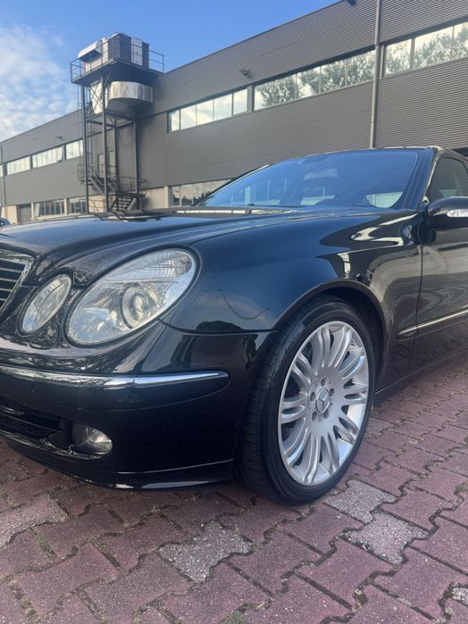 Mercedes Benz E 320
