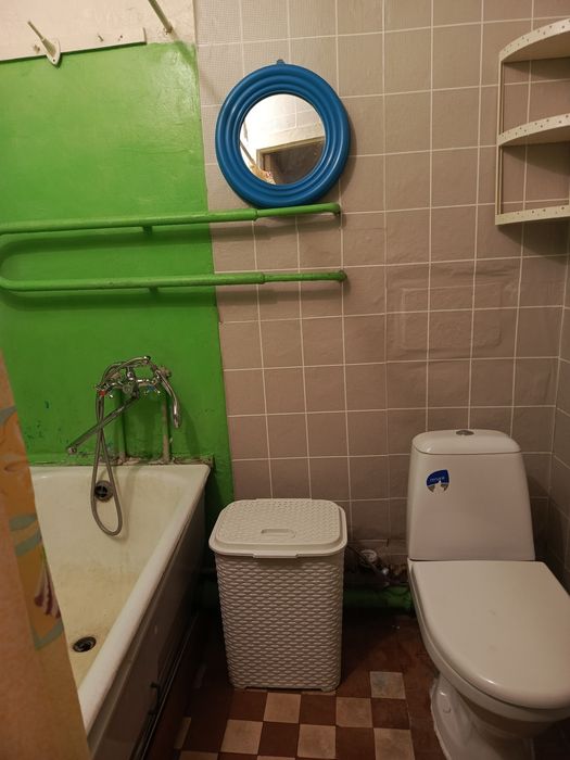 Продаж 1 к.кв Л. Лук'яненко 51.Перший поверх