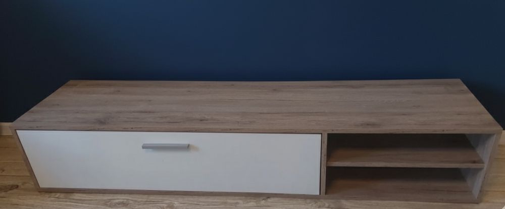Szafka pod telewizor