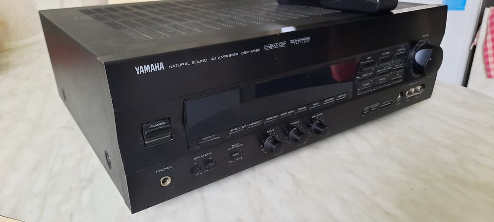 Amplifier Yamaha DSP-A592 + pilot - sprawny, klasyk kina domowego