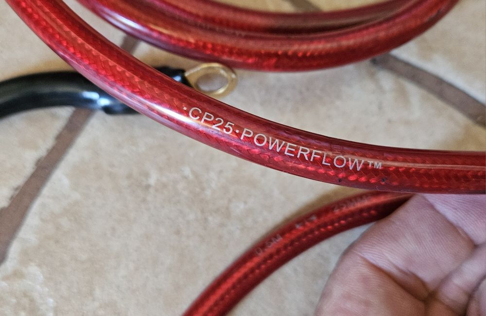 Kable sygnałowe 99,99% miedzi  Caliber, DLS średnica 25mm  zestaw.