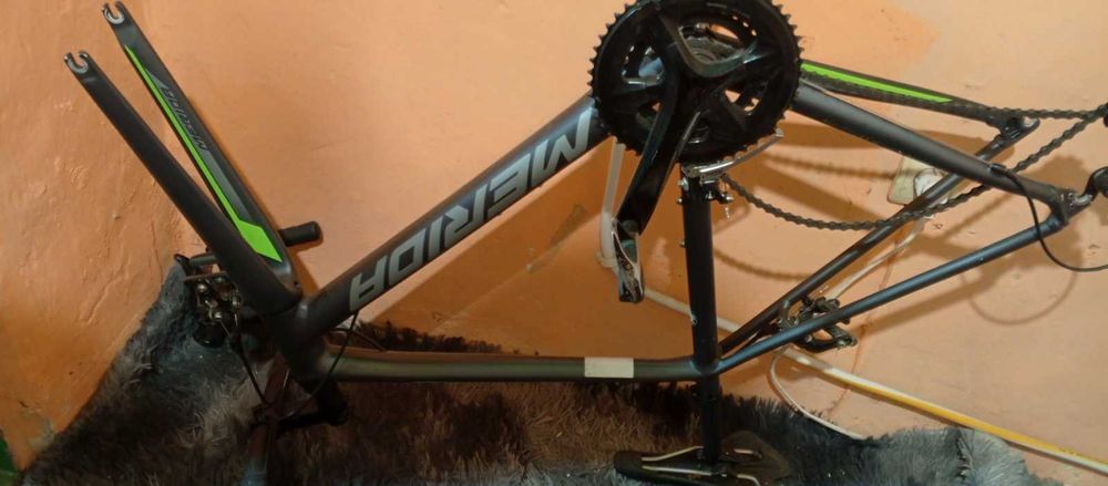 Велосипед професійний шосейний