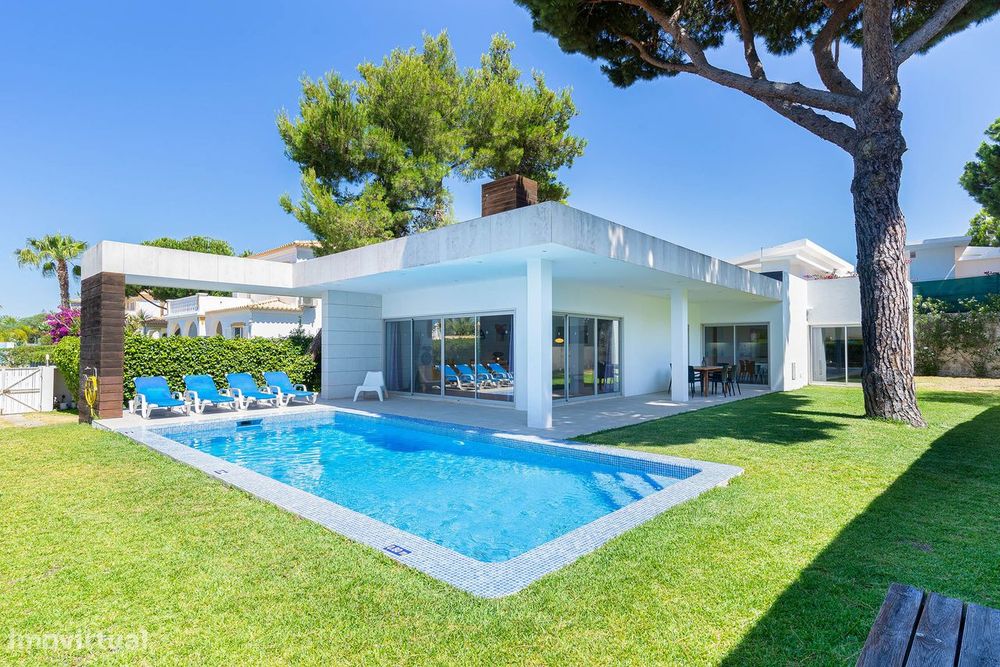 Moradia Térrea T3 com Piscina Privativa no Algarve Central