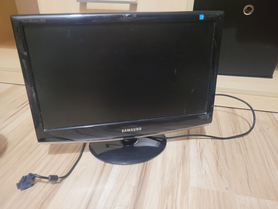 Monitor  komputer 18 5