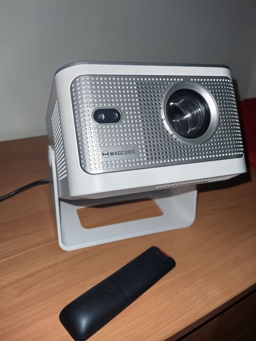 Проектор Magcubic 350 max під ремонт або запчастини