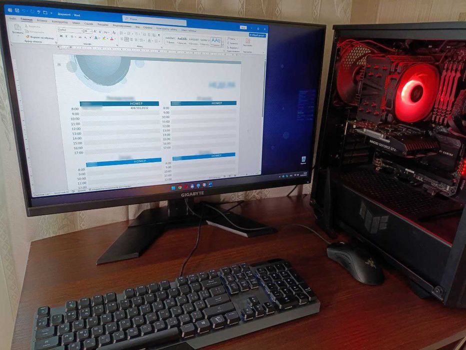 Чудовий компьютер з монітором з надійних комплектуючих. Ідеальний стан