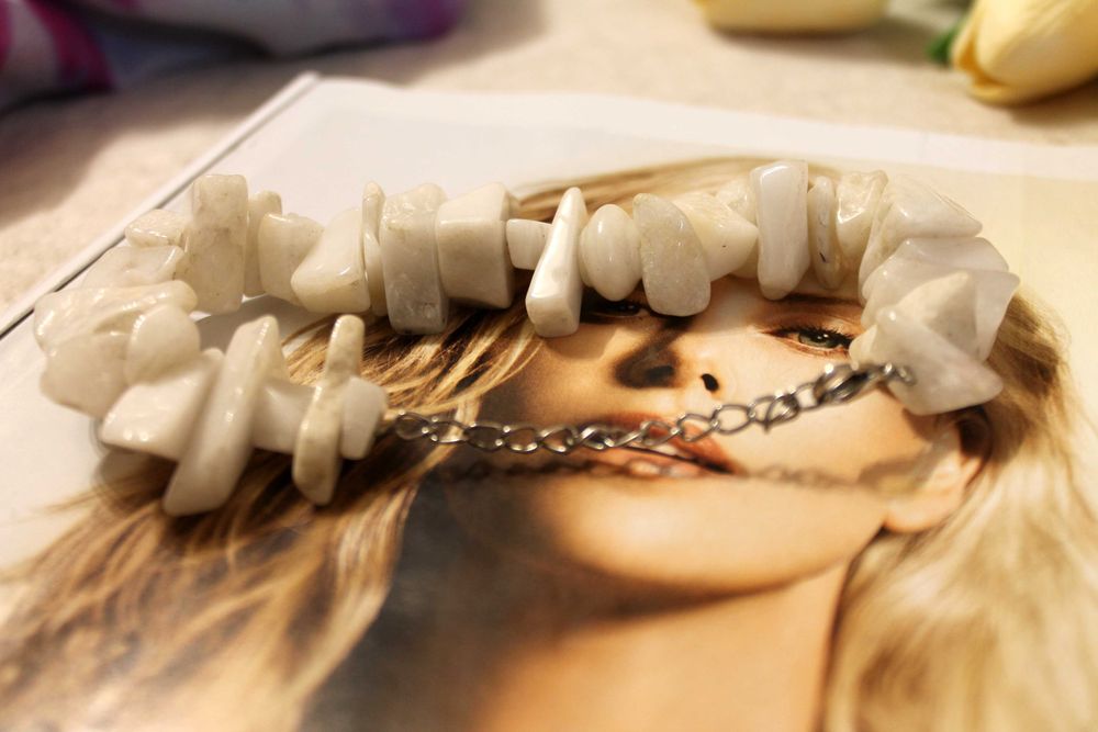Masywna Bransoletka Naturalne Białe Kamienie Regulacja Handmade Boho