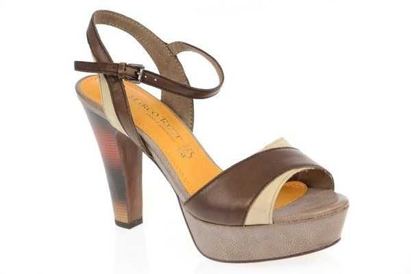 Czółenko letnie na platformie Marco Tozzi roz. 41, okazja !