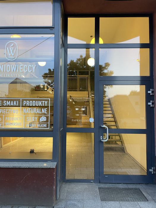 Atrakcyjny Lokal 146m2 na Przyjaźni