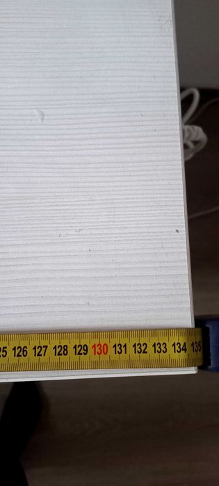 Stolik do robienia paznokci