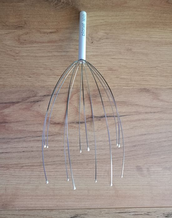 Masażer do skóry głowy relaksujący Avon planet spa