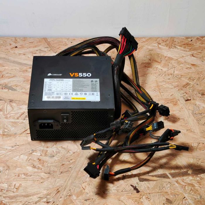 Zasilacz Komputerowy Corsair VS-550 550 W 80 PLUS ATX SATA Molex GPU