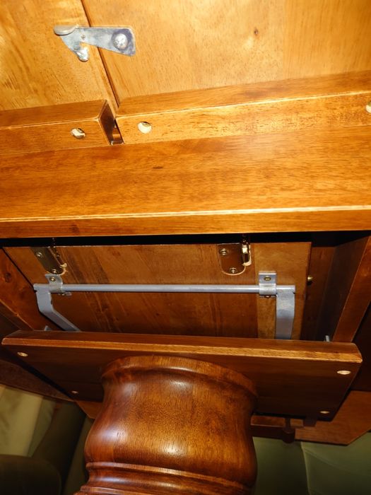 Стол обеденный гевея Малайзия