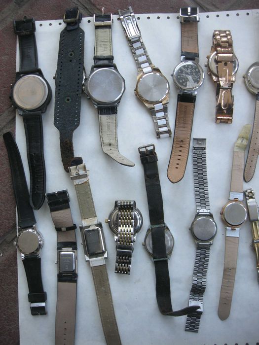 Продам часы наручные