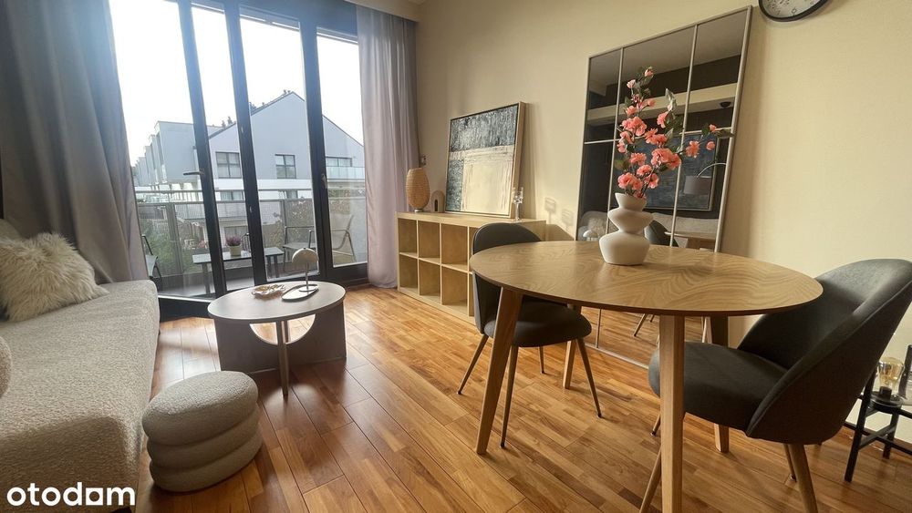 Wyjątkowe 2 Pokoje Na Ołtaszynie |61,67 M²| Kominek | Pokój Kąpielowy