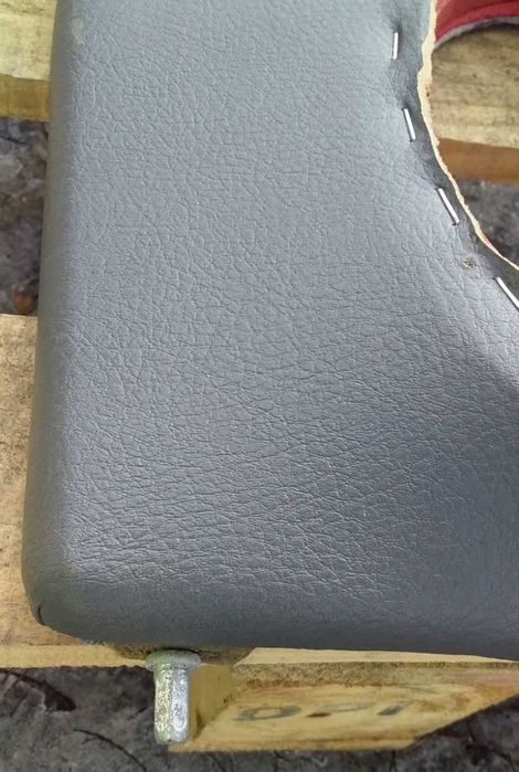 Продам полицю На Део-Ланос хечбек