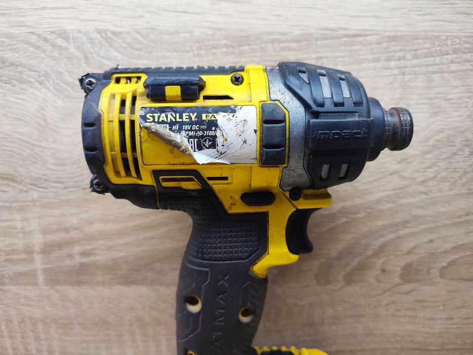 Zakrętarka Stanley FMC645 + Ładowarka