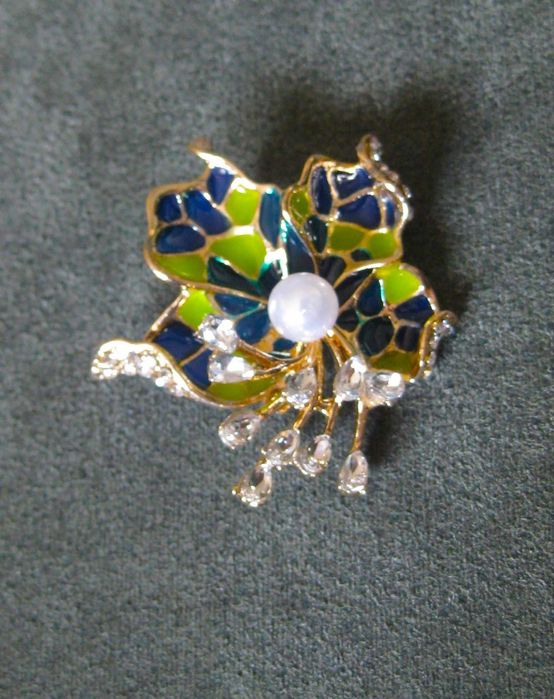 Alfinete / Broche / Pregadeira Flor NOVO