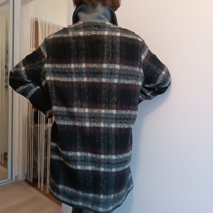 Płaszcz damski w kratę