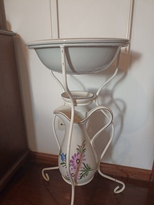 Vendo Lavatório ótimo estado