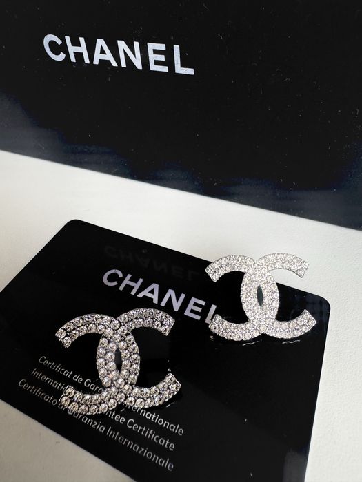 Piękne kolczyki Chanel 2,5x2,2 cm nowe