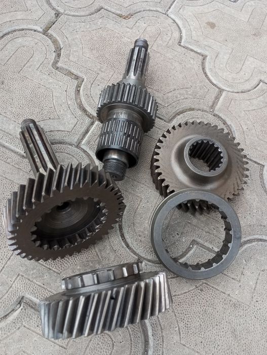 Первичный,промвал Кпп Уаз,шестерни,муфты,подшипники,синхроны,сухари.