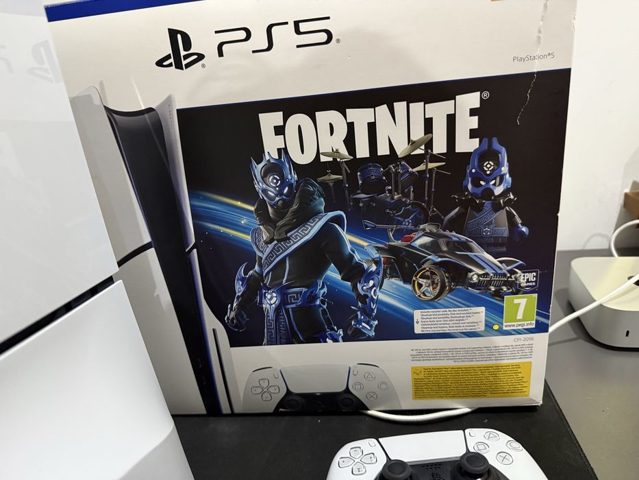 Playstation 5 slim naped dwa pady gra