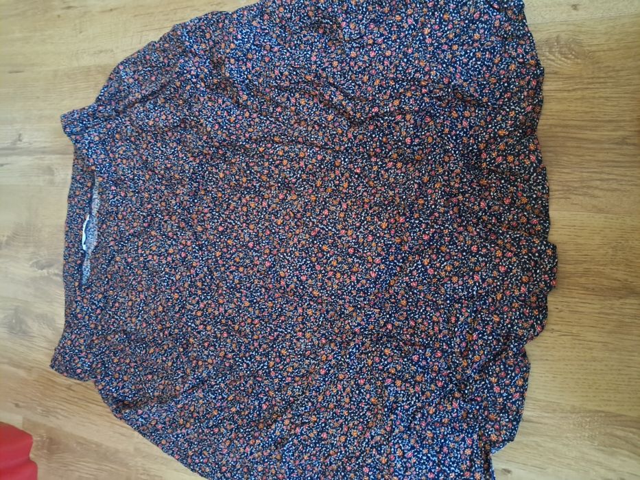 Ciążowa regulowana w pasie spódnica marki Blooms rozmiar L