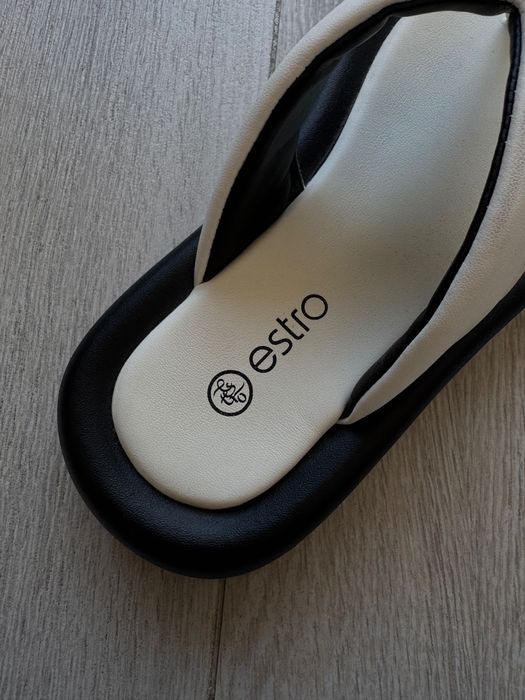 Шкіряні вʼєтнамки Estro