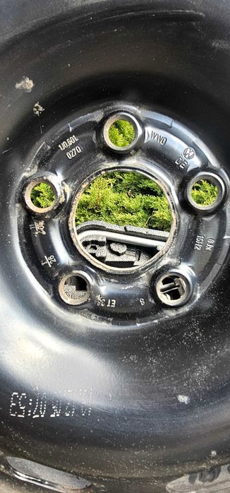 VW Zapas (pokrowiec + koło + lewarek)