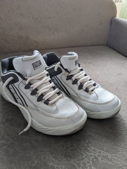 Кросівки Німеччина 40-41