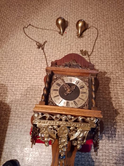 Старинные чешские часы