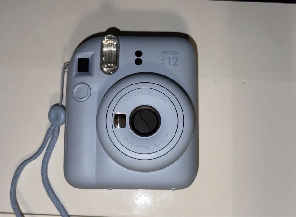 Câmara fotográfica Fujifilm Instax Mini 12