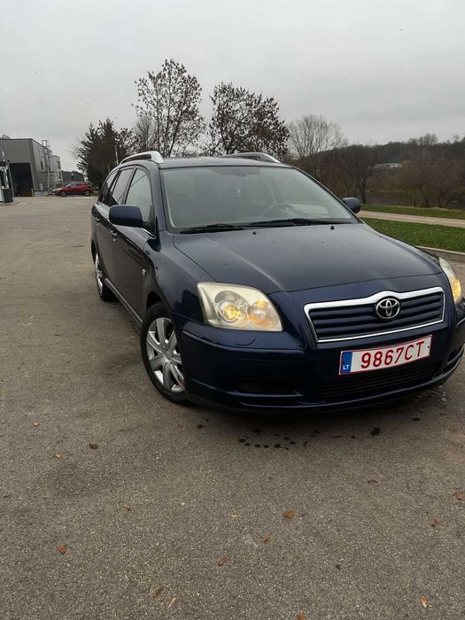 Toyota avensis 2005 2.0 дизель