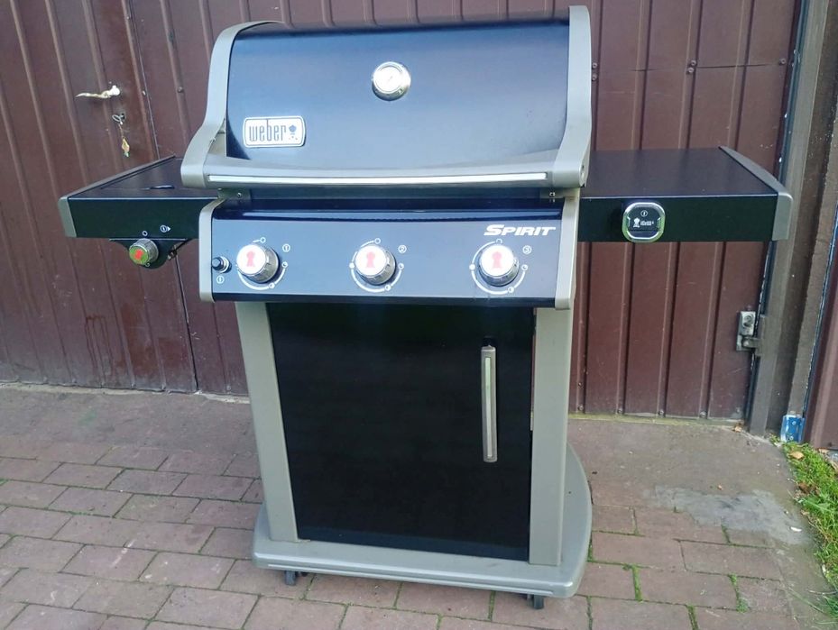 Duży grill gazowy