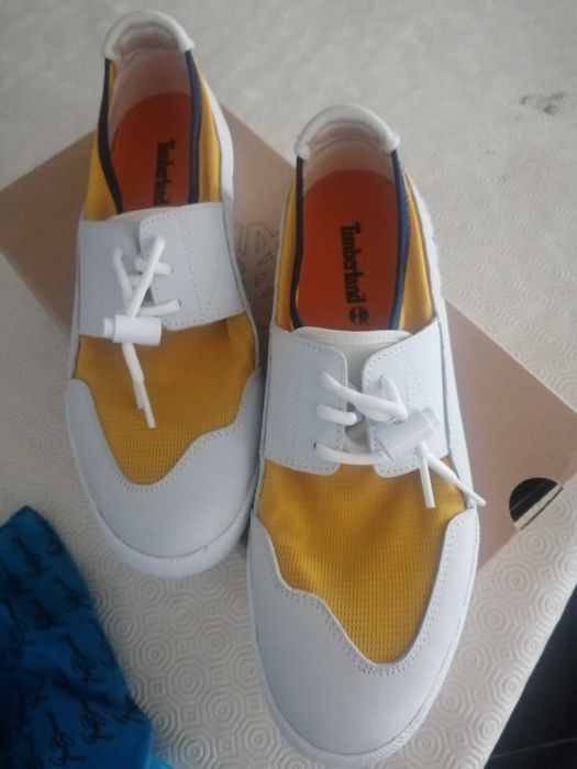 Náuticos Timberland 40 amarelos e brancos