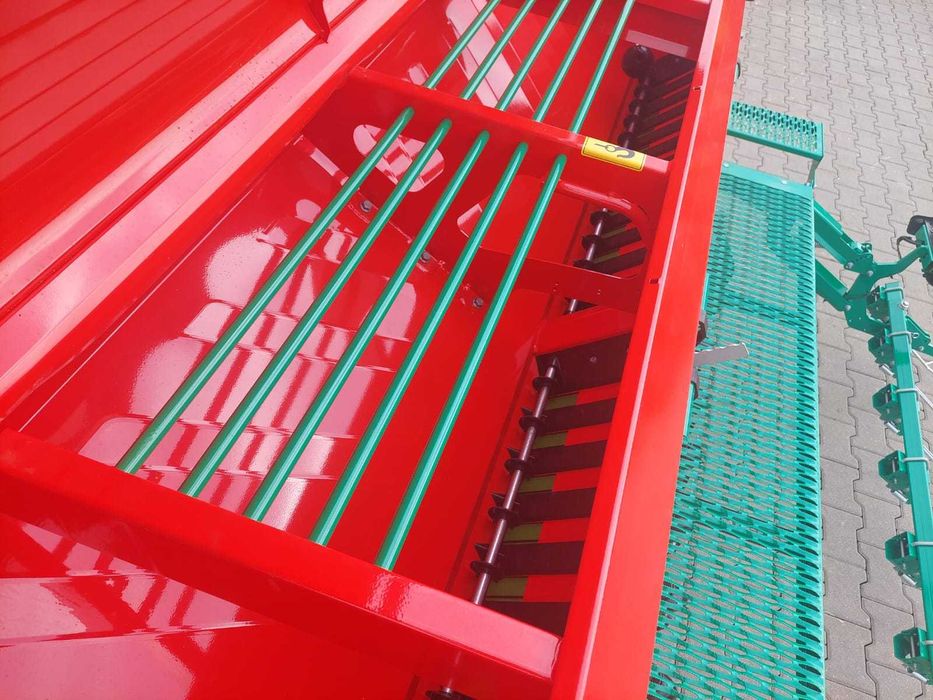 Siewnik Zbożowy AGRO-MASZ SR301 STOPKOWY Talerzowy SN301 2,5m 2,7m 3m