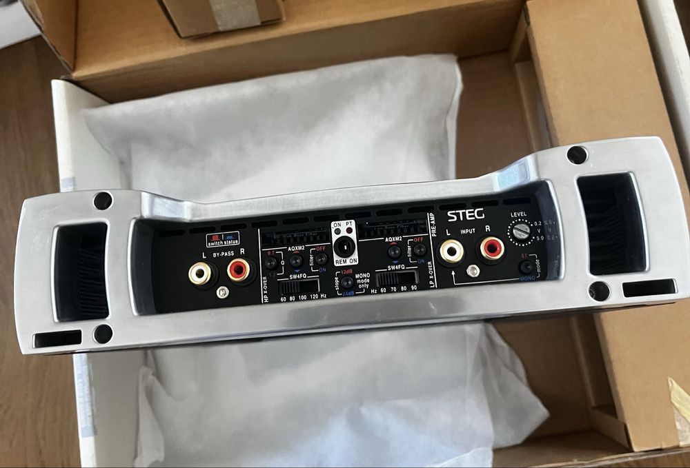 Професійний автозвук. Автопідсилювач STEG K2/01.