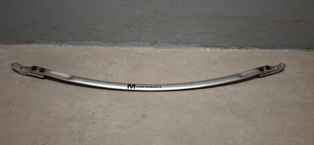 Barra AA frontal Bmw e8x