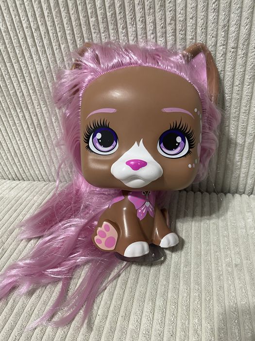 zabawka to Mega Vip Pets Nyla