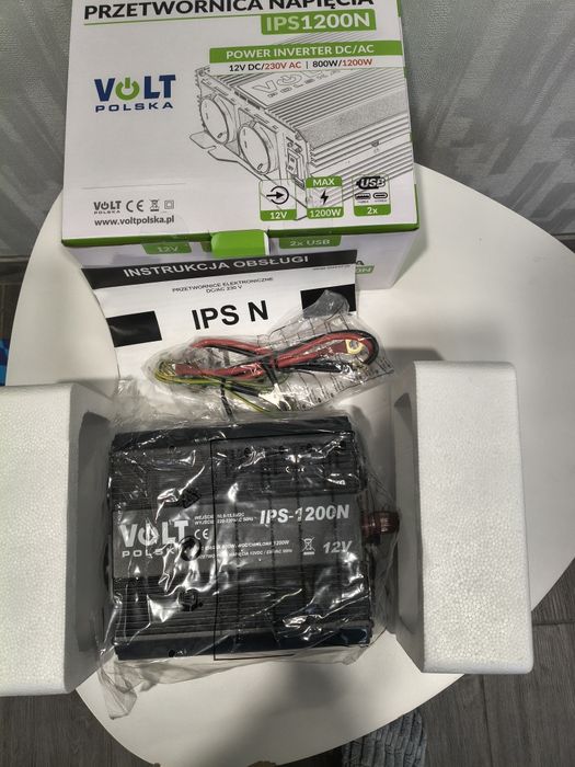 Перетворювач  Volt Polska 1200 12/230V