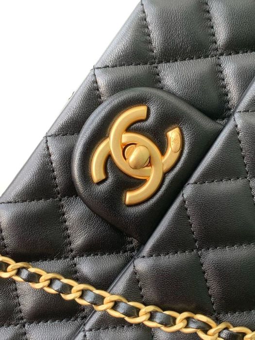 Chanel flap Bag black