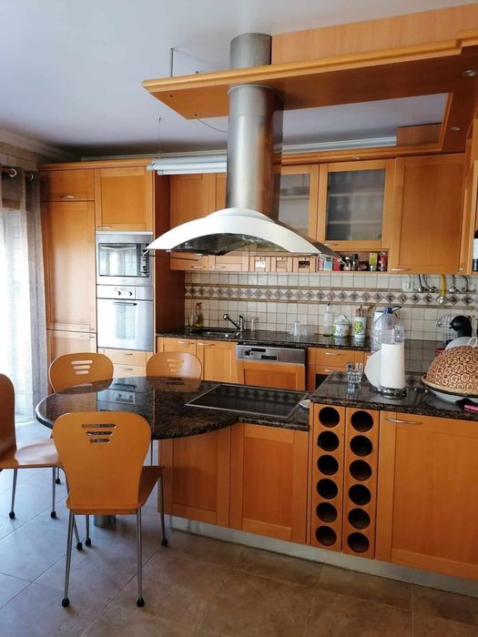 Apartamento T2 para Férias na Nazaré – Em Frente à Praia!